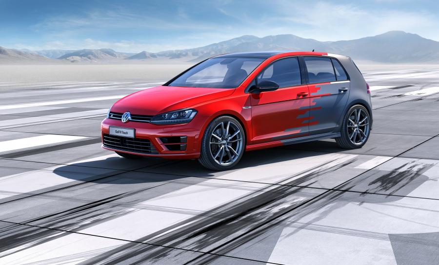  Volkswagen Golf R Touch Concept 2015 года  (фото 3 из 20)